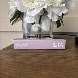 ILIA Fullest Volumizing Mascara